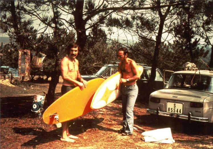 Foto antigua, de Manuel Gutiérrez 'Meco' y Juan Giribet, en Latas.