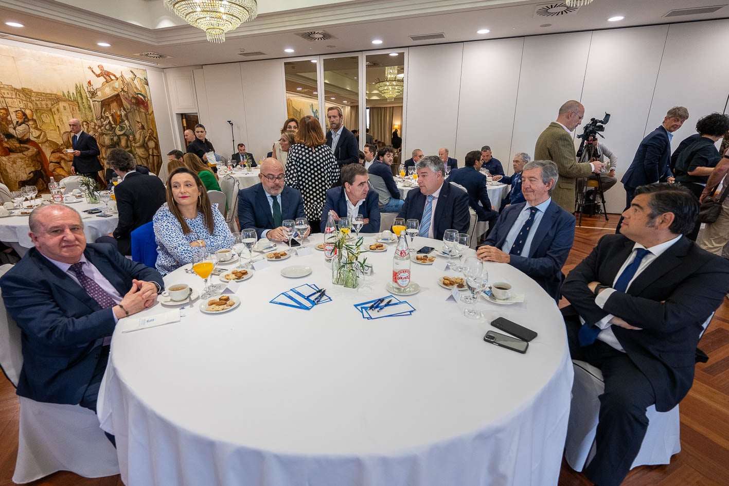 Jesús Ruiz Calzada, Marta Redondo, Luis Manuel Taboada, Ignacio Pérez, Luis Ángel Agüeros, Luis Revenga y Yago Ramos.