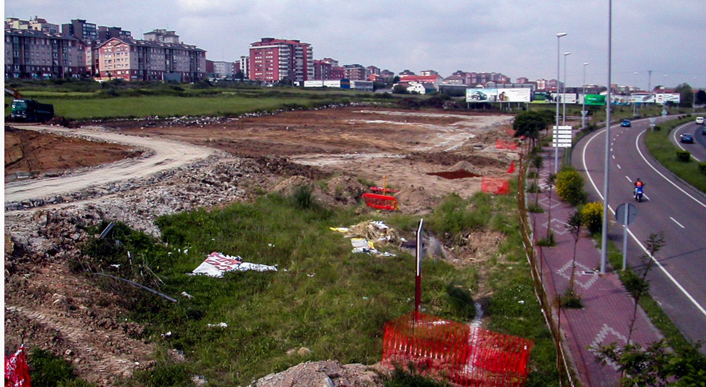 Esplanada conde se ubica en la actualidad el campo justo al inicio de las obras. Se acabaron en 2008