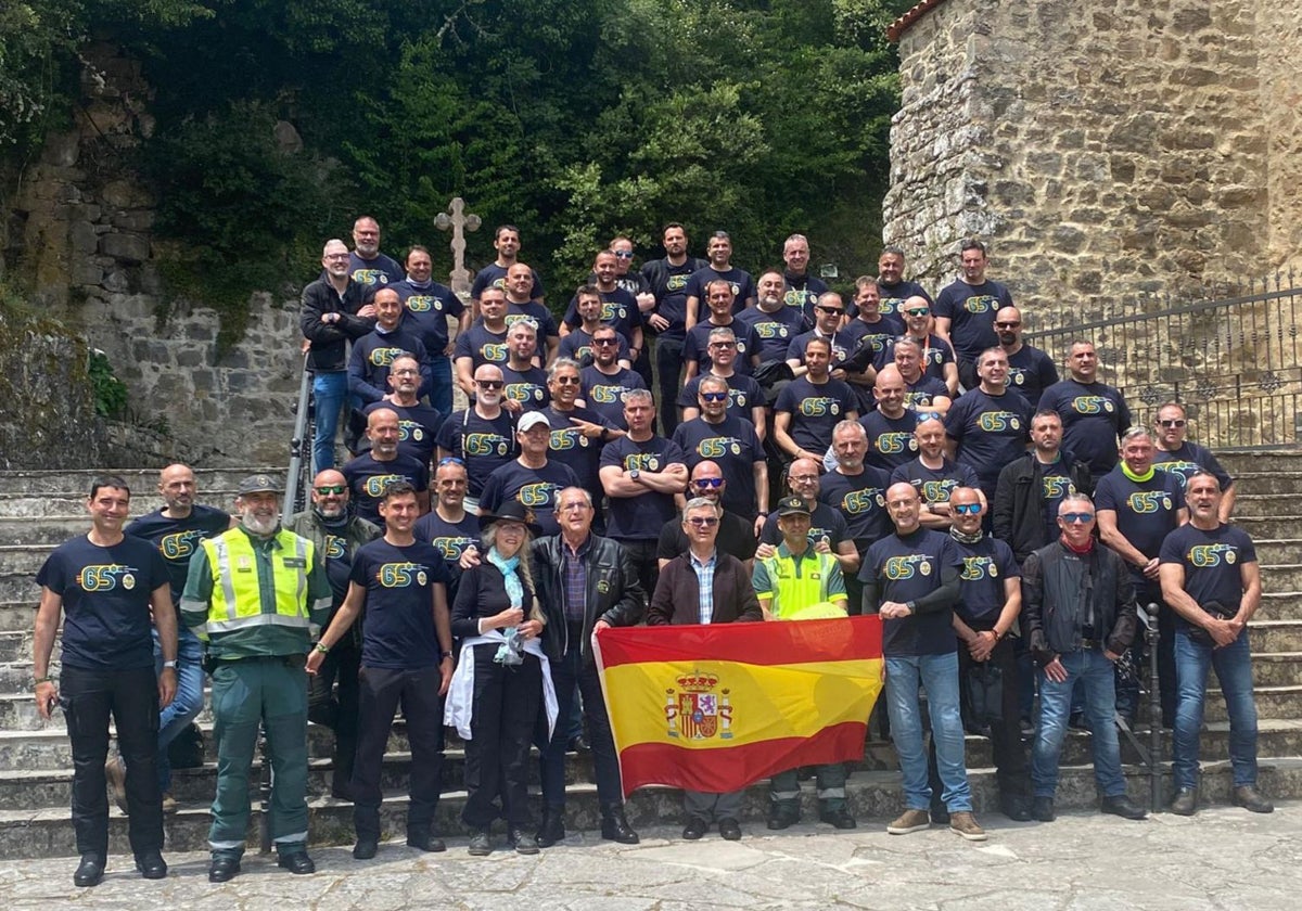 Motoristas de la Guardia Civil de Tráfico celebran su 65 aniversario en Cantabria