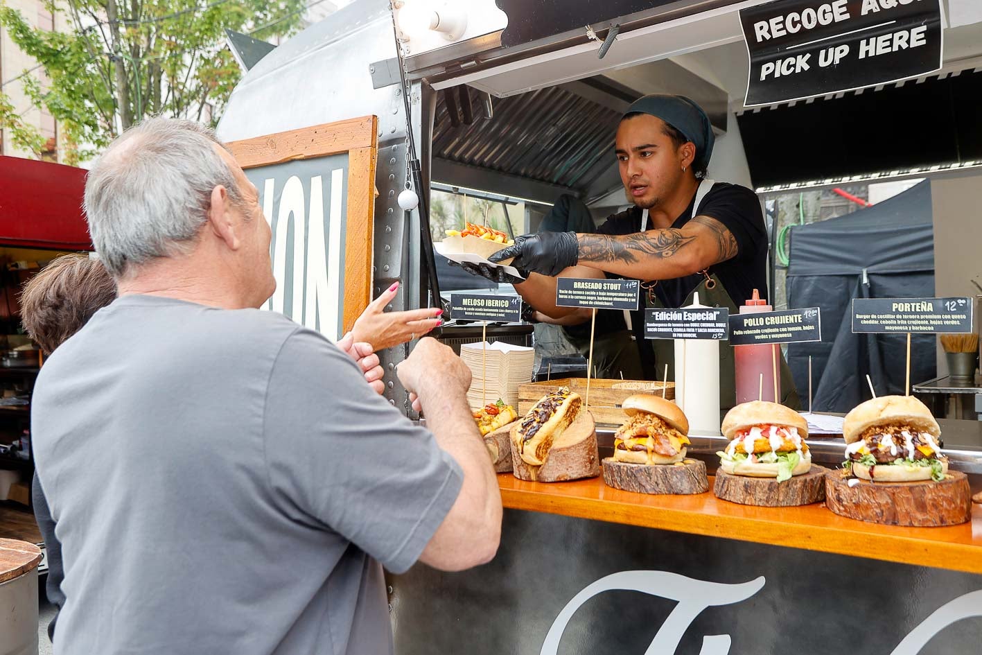 Despliegue de food trucks en Santander