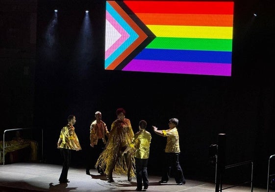 Actuación de la Gran Nogara en la Fiesta del Orgullo en San Felices.