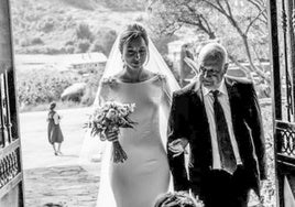 Manuel, acompañando a su hija al altar el día de su boda.