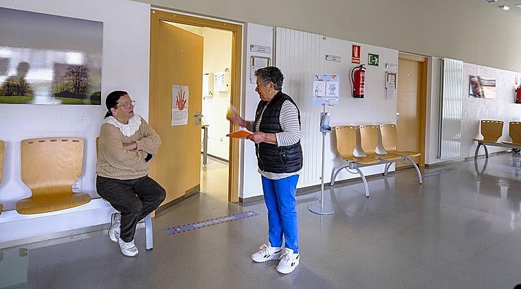 Alcaldes del mundo rural cuestionan el traslado de pacientes de consultorios