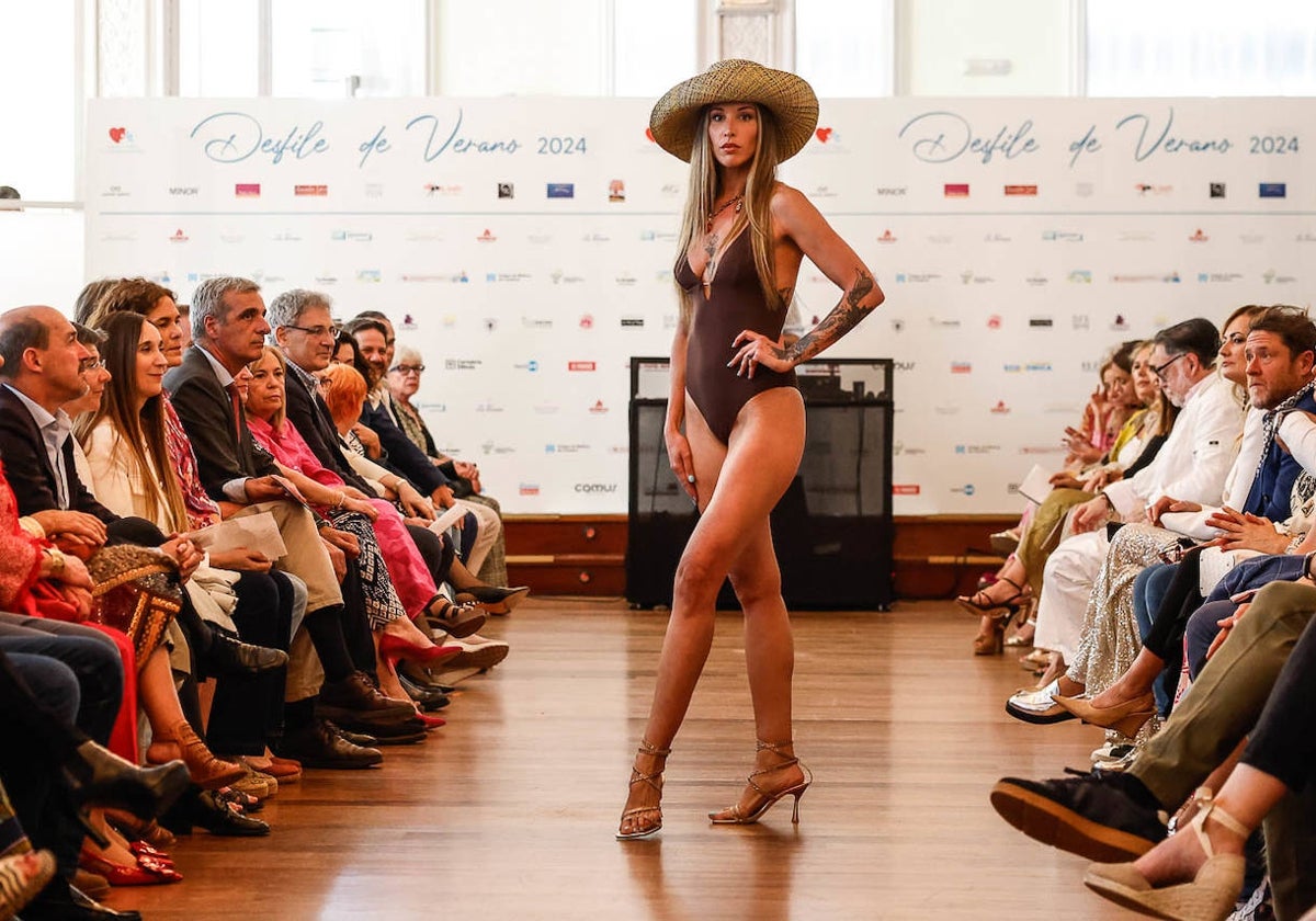 Moda y solidaridad en el Desfile del Verano