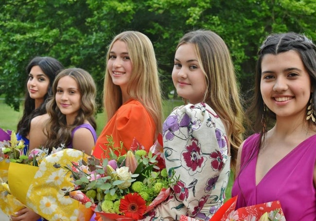 Irene, Delia, Carlota (reina), Candela y Zara, las damas de San Juan 2024.