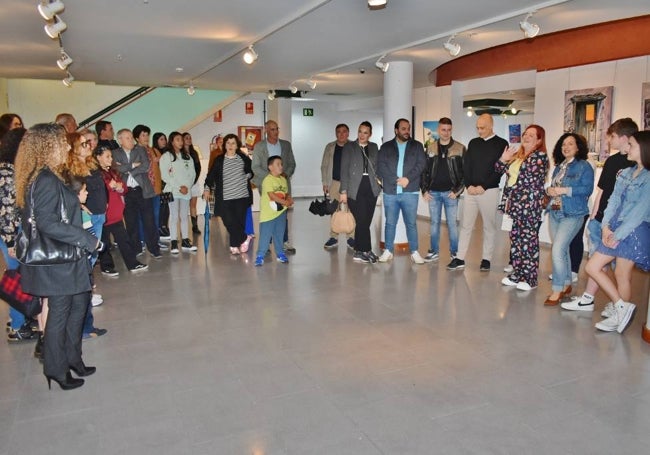 Apertura de la exposición de la Escuela de Arte.