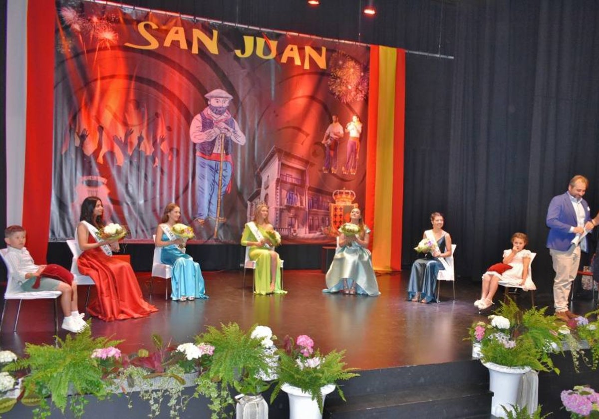 Acto del Pregón y Coronación de las Fiestas de San Juan en Los Corrales.