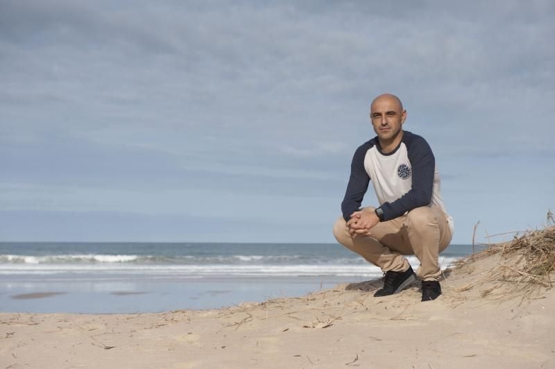 Pablo Gutiérrez posando en Somo en 2016.