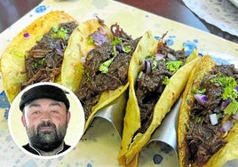 Tacos de birria con carne de carrillera y entraña. En el círculo, su propietario David Durán.