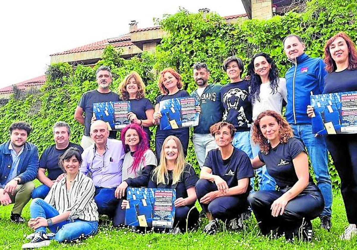 Arte en Escena ofrece mañana una gala de fin de curso solidaria en Enclave Pronillo