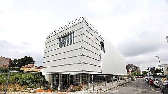 Torrelavega da por abandonada la obra de la Tecnoteca y rescindirá el contrato con la empresa