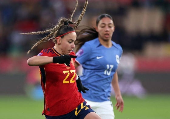 En juego.Athenea del Castillo, durante la final de la Liga de Naciones.