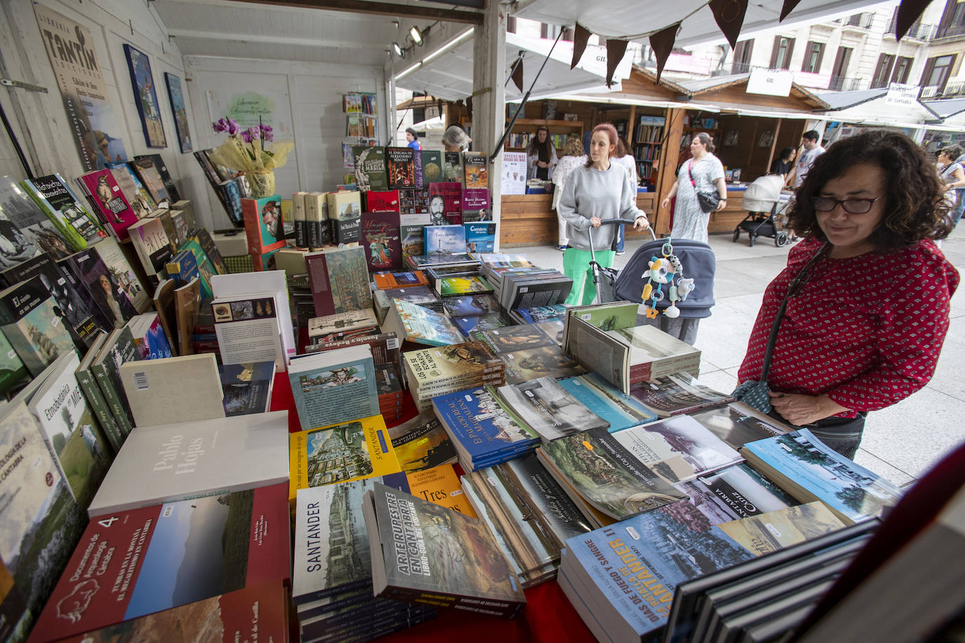 La feria esta organizada por Librerías Asociadas de Cantabria (LAC) y financiada por el Ayuntamiento de Santander y la Consejería de Cultura, Turismo y Deporte,