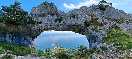 Una ventana al mar Cantábrico