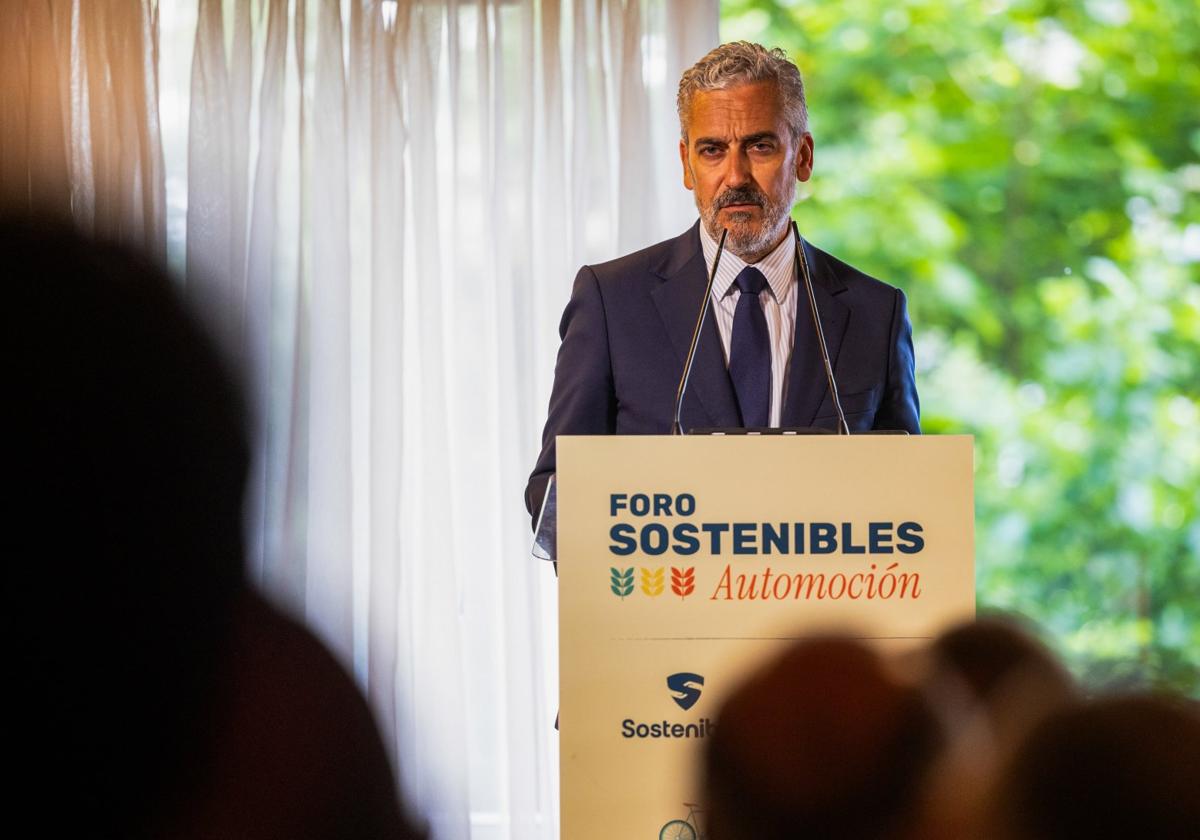 José Antonio León, director de Comunicación de Stellantis, ayer en el Hotel Santemar de Santander.