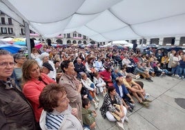 La mayor parte de encuentros con autores y conciertos han tenido una respuesta masiva en la 'plaza de la palabra'.