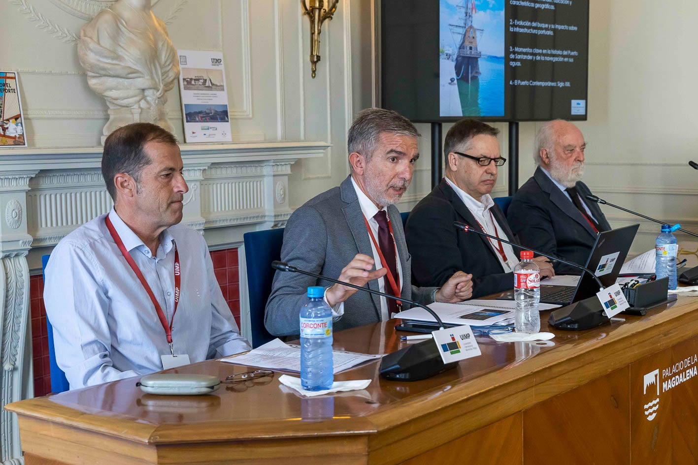 Fernando Pereda, César Díaz, Íñigo Noriega y Luis Tourón, durante su ponencia en la UIMP.