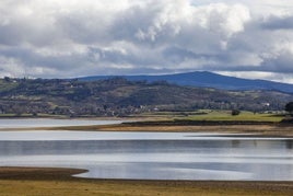 Estado del pantano del Ebro en Campoo, el pasado mes de enero.