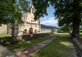 La iglesia del Carmen frente a la bolera de 1714