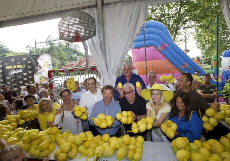 Desfile de famosos en los Limones Solidarios