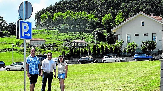 Piélagos habilita un aparcamiento disuasorio con 60 plazas en Liencres