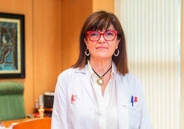 Rosana García, directora médico de Valdecilla.