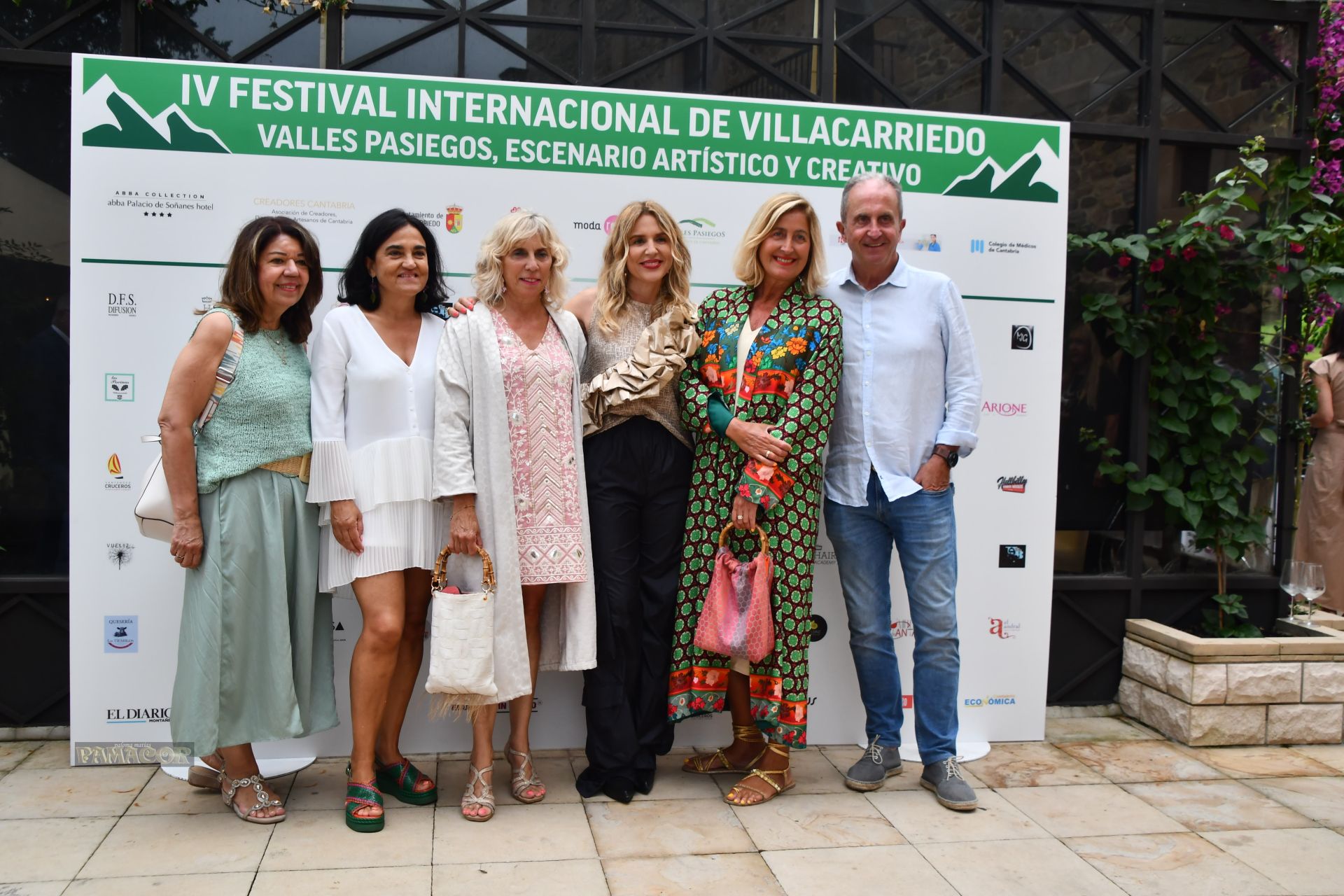 Marina Guzmán, Carmen López, Eva Fernández, Paula Alegría, Victoria Herreros y Modesto Garmendia