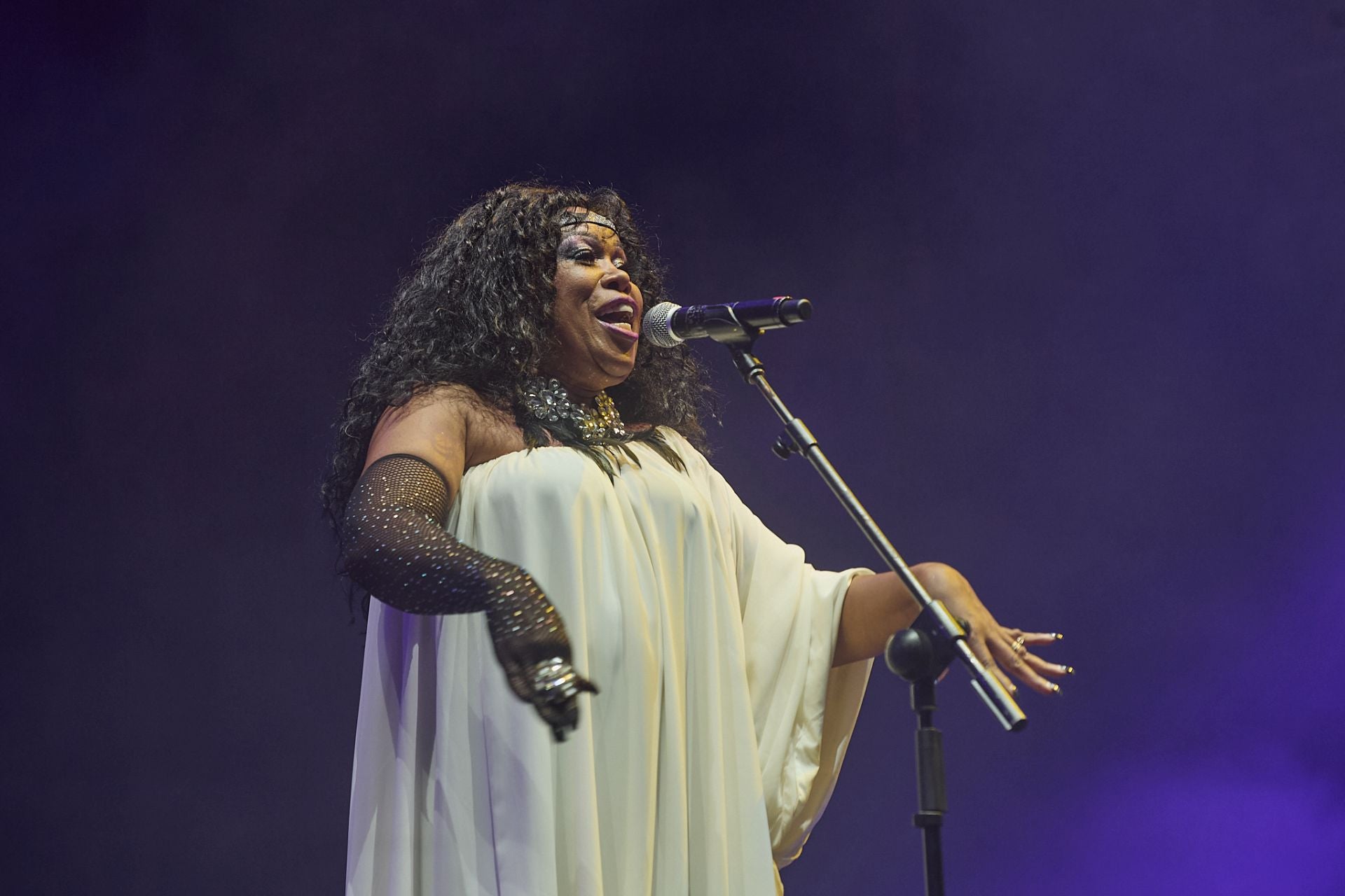 Sobre las 23.30 horas saltó al escenario del festival Vive la Feria un grupo de culto, Boney M, uno de los más legendarios de la cultura dance.