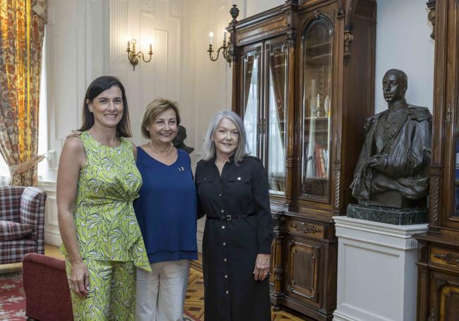 Gema Igual, Mariví Monteserín y Nacy Sikes-Kline