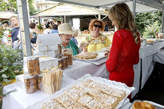 La Feria del Hojaldre endulza La Patrona de Torrelavega