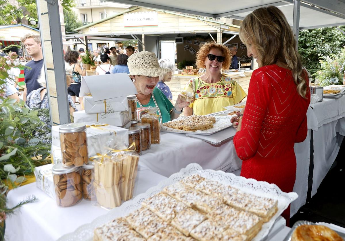 La Feria del Hojaldre endulza La Patrona de Torrelavega