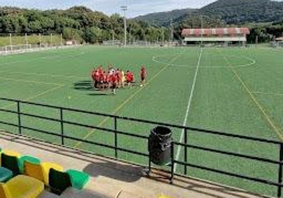 Recoveco del techo en el que se colocó el móvil para grabar las duchas.