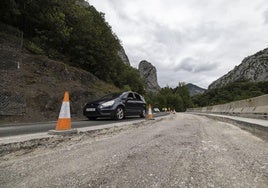 Obnras en una carretera regional