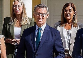 Buruaga hoy en la foto de Familia del encuentro con Feijóo