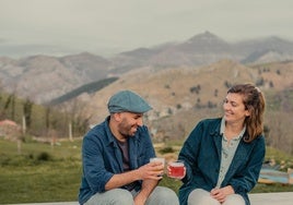 Aitor Lobato y Sara Hart han impulsado este evento desde La Lleldiría.