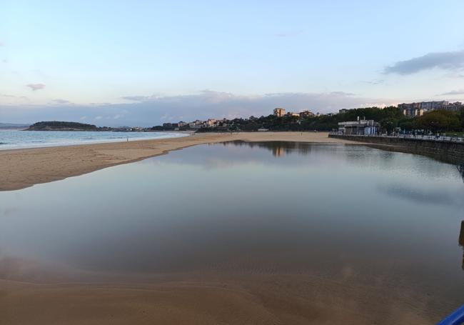 Imagen en la que se aprecia cómo está la playa.