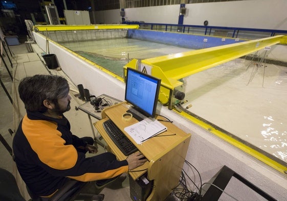 Trabajos y pruebas las instalaciones del IHCantabria.