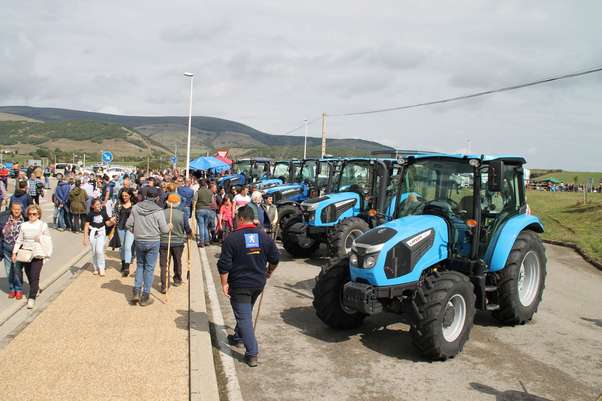 La maquinaria agrícola también tuvo su espacio, con una exposición de tractores a la cabeza.