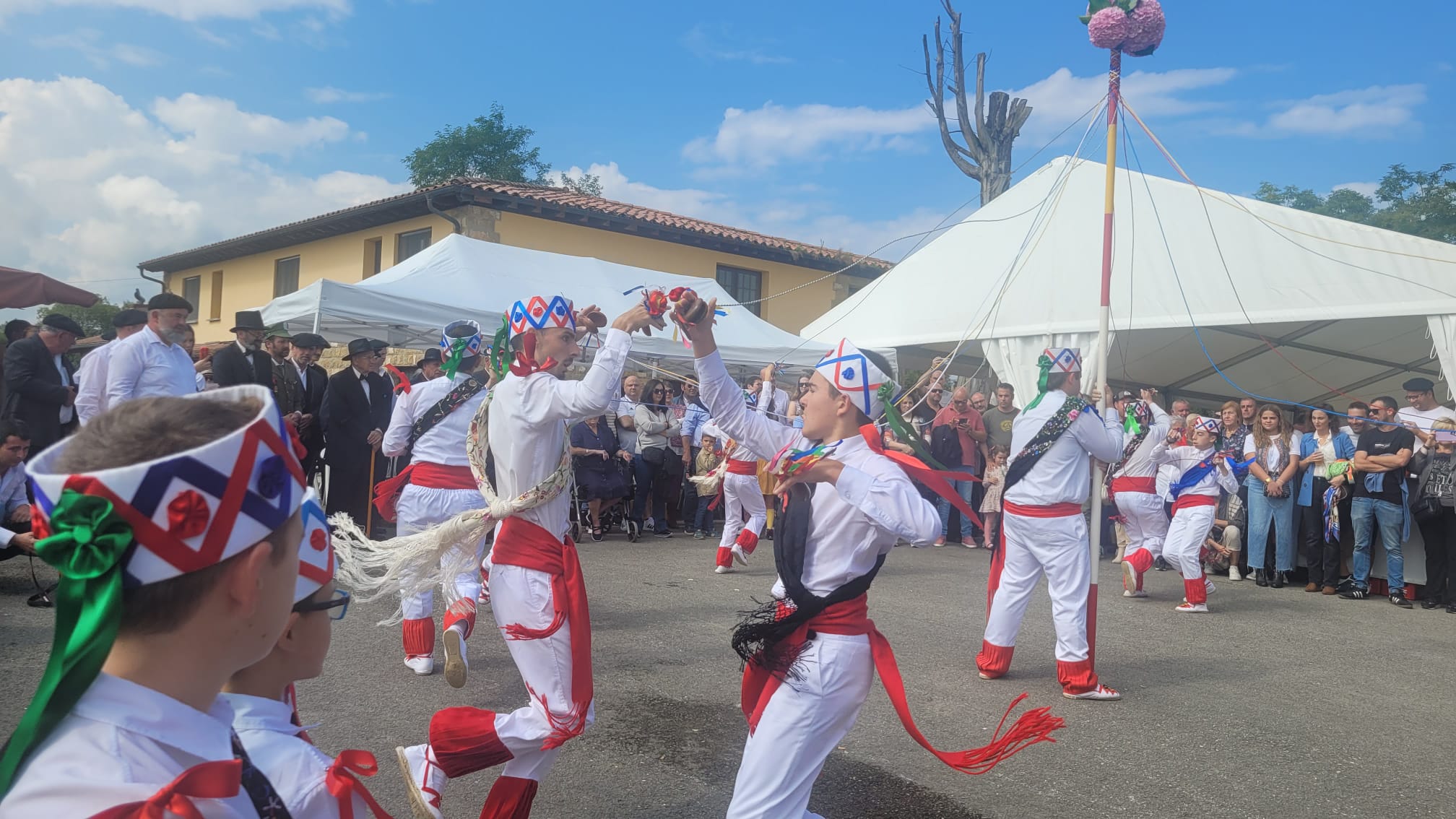 Los tradicionales picayos de La Revilla también participaron en el evento.