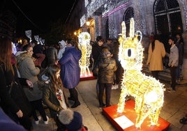 Figuras navideñas diseñadas por escolares.