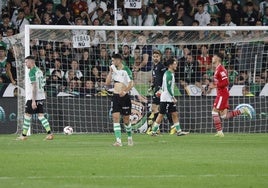 Manu Hernando, Andrés Martín y Unai Vencedor, ayer durante el partido