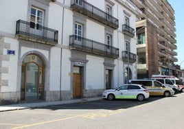 Imagen del edificio que alberga los calabozos de la Policía Local de Laredo.