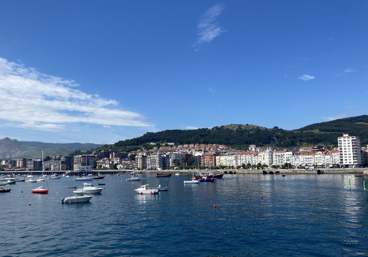 Vista de la ciudad de Castro Urdiales.