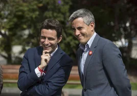 Imagen de mayo de 2019 de Pedro Casares y Pablo Zuloaga en un acto electoral en Santander.