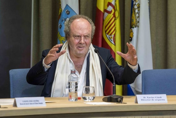 Xavier Güell, en el Ateneo, durante la presentación de su último libro.