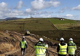Operarios en las obras de El Escudo.