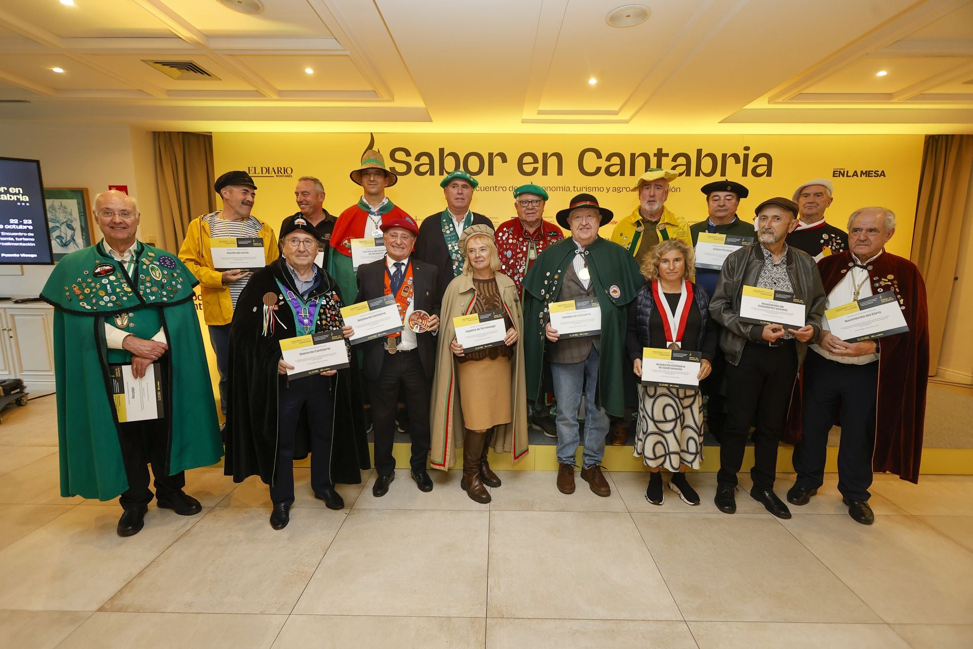 Las cofradías gastronómicas recibieron un merecido homenaje por su labor divulgadora.