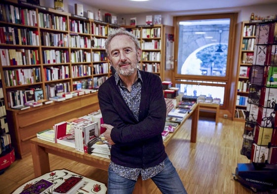 Santiago Beruete en la Librería Gil, que definió como un «jardín de palabras»