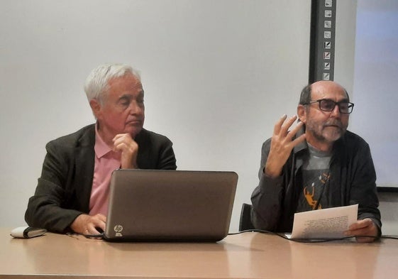 Lino Javier Palacios y Luis Alberto Salcines en el acto de presentación del libro.